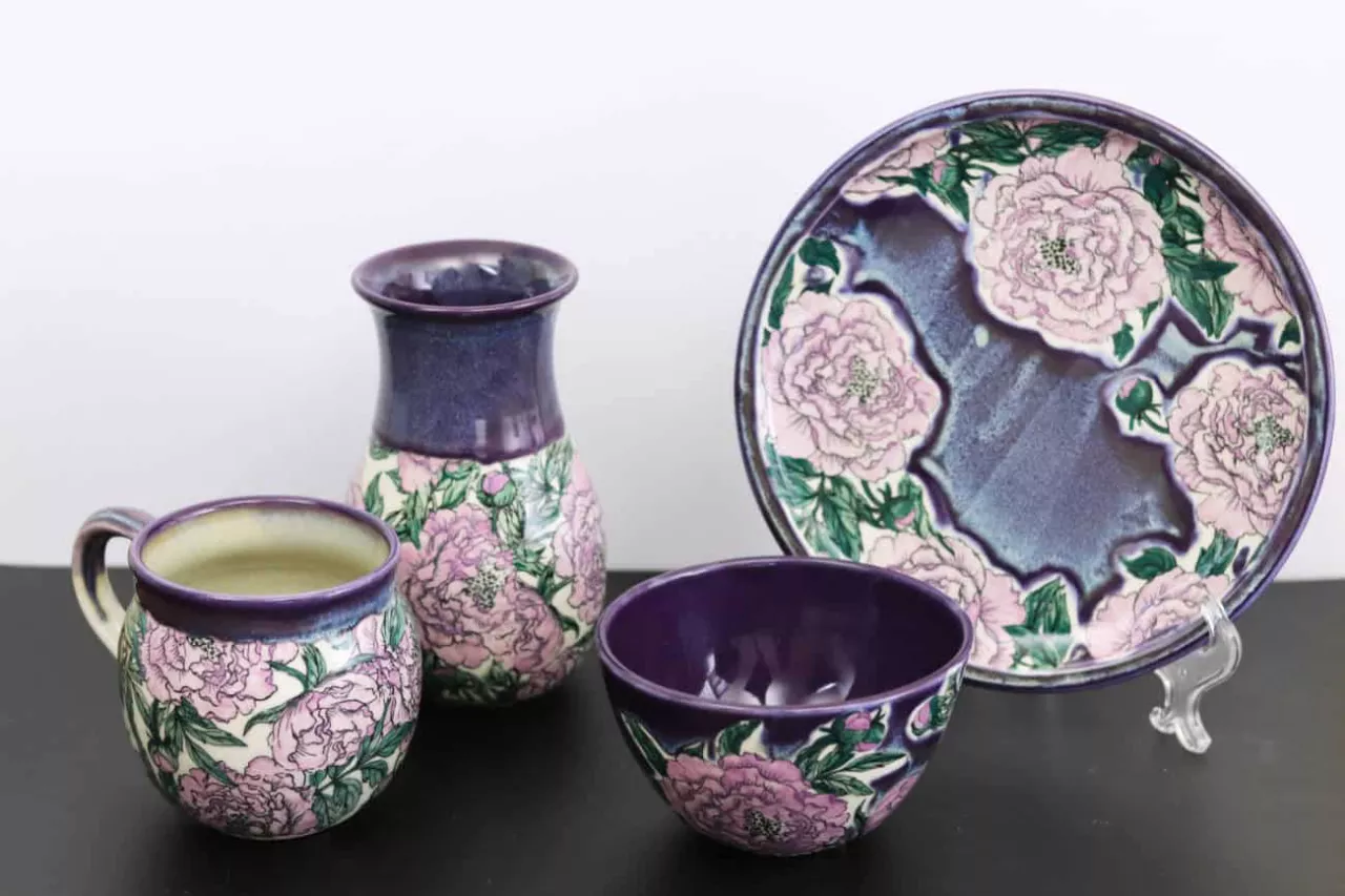 Peonies Collection pottery